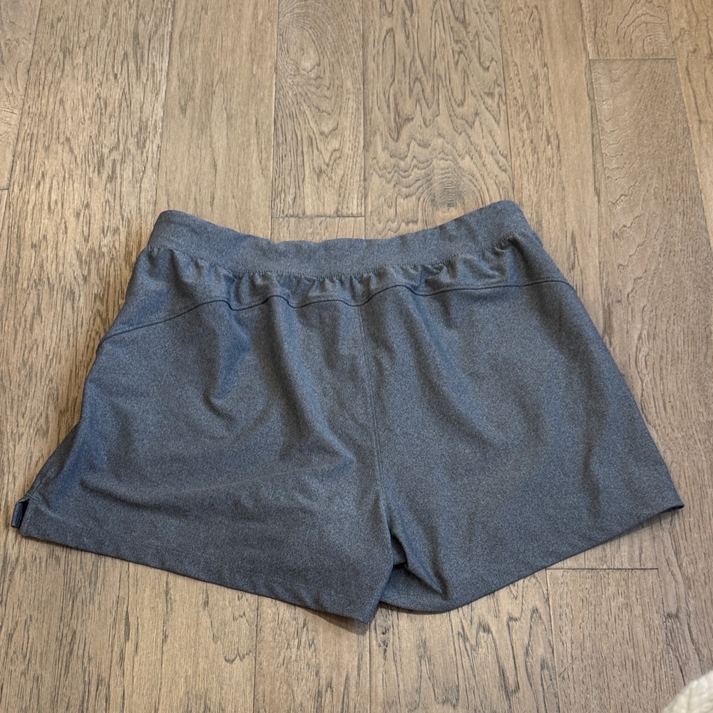 Old Navy Powersoft High Rise Go Dry Shorts Womens Size Large - Picture 4 of 5